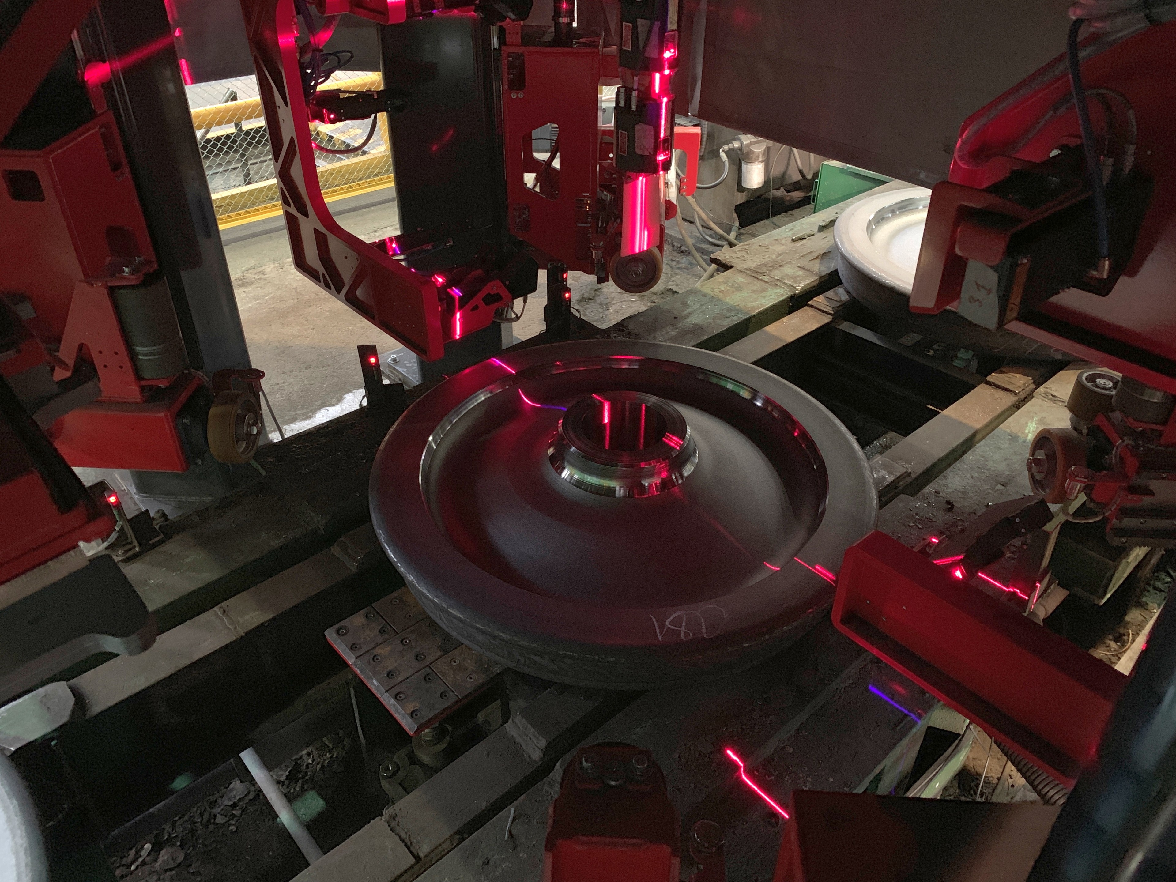 Перед контролем колеса